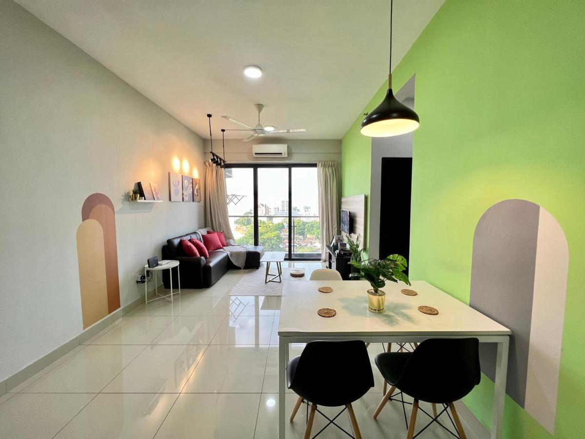 Riverview 8pax 2br In Kbtown Ps4, Netflix A-8-3a Kota Bharu